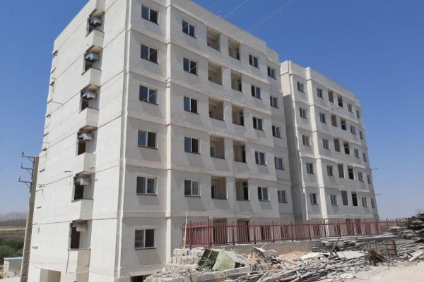 صاحبان مساکین مهر شهید شیرودی در سرپلذهاب تمایل به تحویل واحدمقاوم سازی خود ندارند/ کانکس اسکان مالکان در سطح شهر جمع آوری میشود