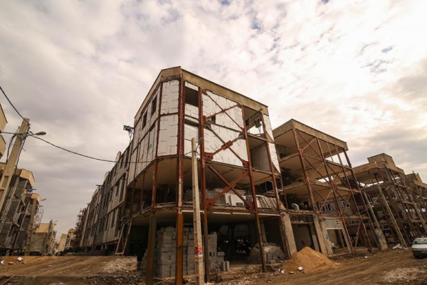 دوسال پس از گذشت زلزله مهیب آبان ماه سال 96 روند کانکس نشینی در سرپل ذهاب ادامه دارد/ لزوم پیگیری و مساعدت مسئولین برای تسریع در روند ساخت و ساز