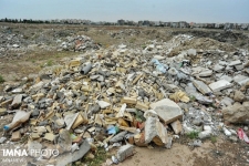 جمع آوری نخاله های ساختمانی از مهمترین مطالبات مردم از شهرداری سرپلذهاب/آثار زلزله سیمای شهر را خدشه دار کرده است