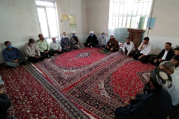 بازدید امام جمعه جهادی شهرستان از روستای الیاسی و بررسی مشکلات مردمی روستائیان