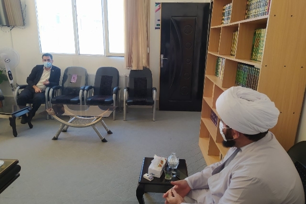 دیدار مدیرکل اهدای خون استان کرمانشاه با امام جمعه شهرستان