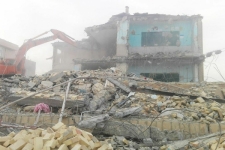 شهرستان سرپلذهاب پس از گذشت سه سال از زلزله ۷ ریشتری/جای زخم های برجای مانده زلزله، بر تن این شهر زنده است