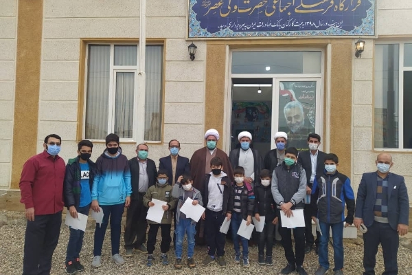 تجلیل از حافظین وفعالین قرآنی ندای قرآن قرارگاه حضرت ولیعصر(عج) در شهرستان سرپلذهاب