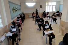 بازدید امام جمعه و مسئولین سرپلذهاب از محل برگزاری آزمون استخدامی