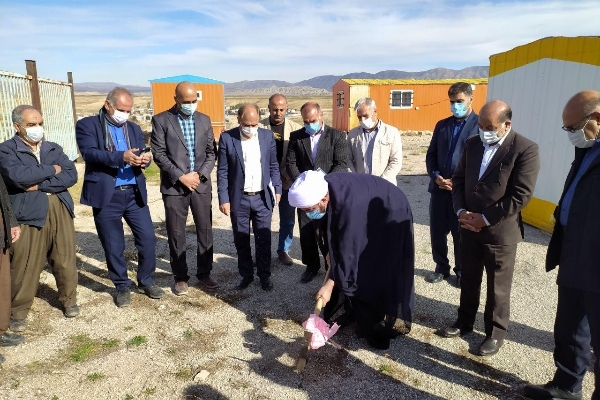 کلنگ زنی سه طرح عمرانی به همت بنیاد علوی در شهرستان