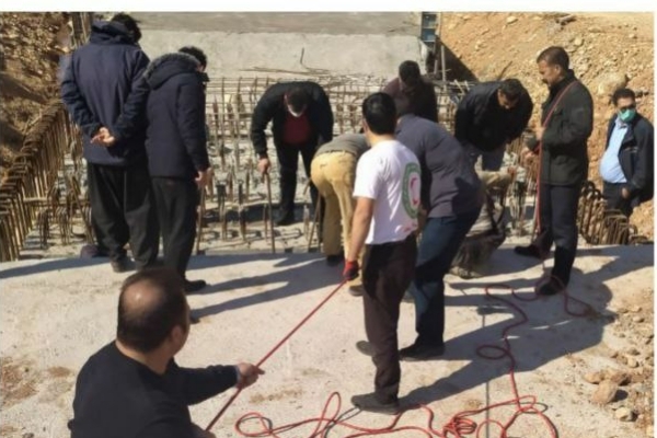 دو کارگر پروژه سامانه گرمسیری در تونل گرفتار شدند / آزادسازی کارگران محبوس با تلاش نیروهای امدادی شهرستان