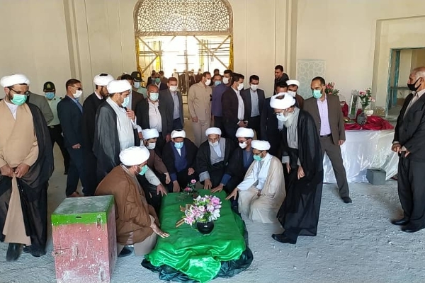 تجدید پیمان با ولایت و امامت بر سر مزارحضرت احمدابن اسحاق(ره)در شهرستان سرپلذهاب
