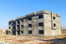 چهارسال از زلزله گذشت و کانکس های که هنوز سقفی برای آموزش دانشجویان سرپلذهابی پوشش می دهند/ غفلت مسئولین یا کمبود اعتبار