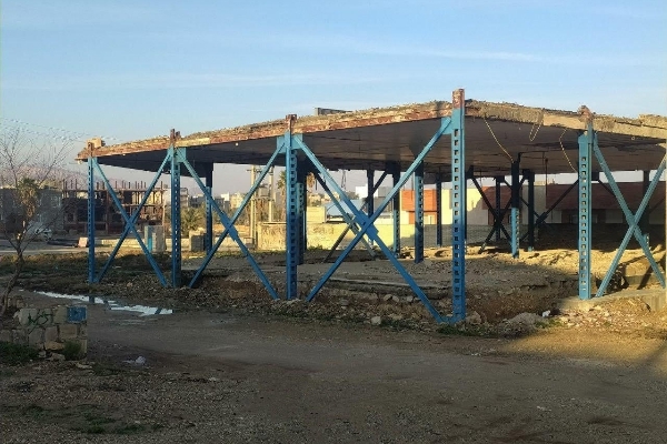 واحدهای بازسازی نشده مسکونی، اداری در سرپل ذهاب به محل زیست زباله‌گردان و معتادین متجاهر/ پروژه های که در غفلت مسئولین راکد مانده اند