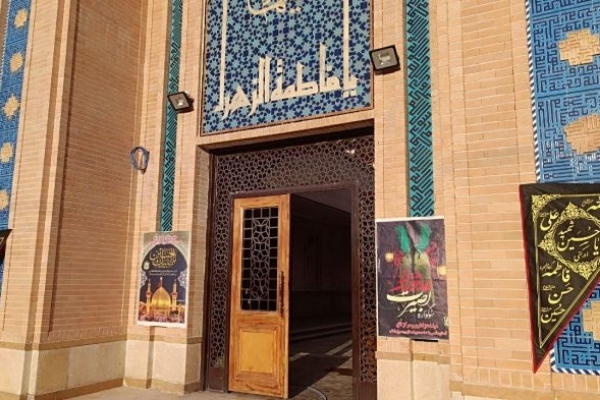 مردم سرپلذهاب مهیای اقامه عزای سالار شهیدان شدند/ از سیاه پوش کردن مساجد و کوچه ها تا جانمایی موکب ها و آمادگی عزاداری در هیئتها