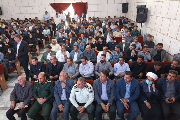 آیین تجلیل از فعالین ورزشی شهرستانهای قصرشیرین سرپل ذهاب و گیلانغرب برگزار شد