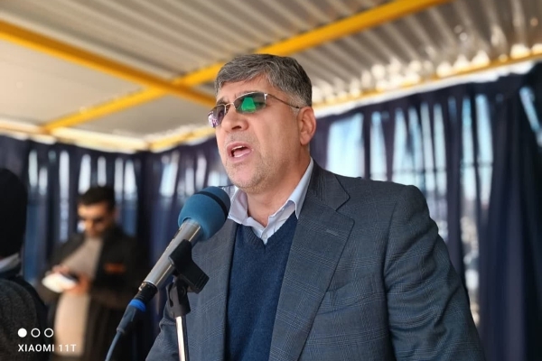 راهپیمایی مردم با بصیرت و ولایتمدار مردم سرپل ذهاب در روز ۲۲ بهمن‌ماه برگزار شد