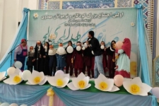 در حرم احمد ابن اسحاق(ره) شهرستان سرپل ذهاب برگزار شد/اولین اجتماع بزرگ کودکان و نوجوانان مهدوی