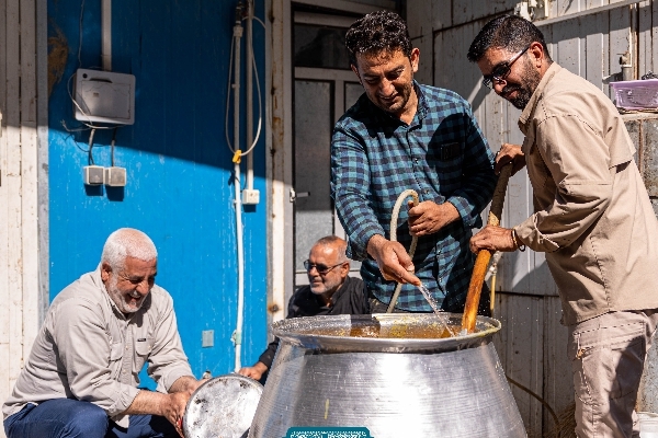 آماده سازی اسباب پذیرایی از زائرین بازی دراز