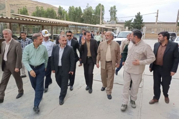 وزیر کشور وارد سرپل‌ذهاب شد