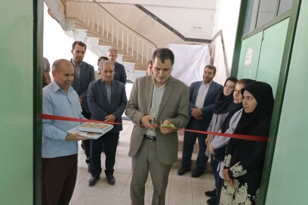 افتتاح نمایشگاه پوستر و عکس به مناسبت سالروز رحلت حضرت امام خمینی (ره) در شهرستان سرپل ذهاب