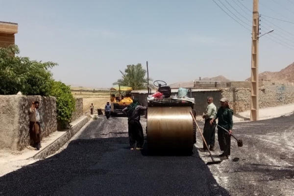 اجرای عملیات آسفالت و بهسازی دو روستای بخش مرکزی و قلعه شاهین با ۲ میلیارد تومان اعتبار
