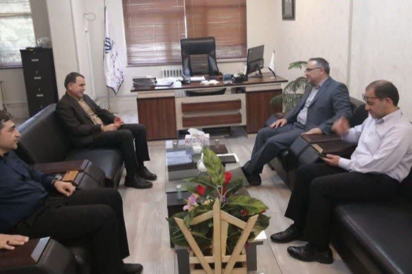 دیدار فرماندار سرپل ذهاب با مدیر کل اداره راه و شهرسازی استان کرمانشاه