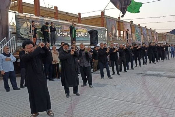 سوگواری زینبیون شهرستان سرپل‌ذهاب درغم شهدای کربلا در جوار حرم احمدابن اسحاق(ع) برگزار شد.