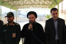 گلزار شهدای سرپل‌ذهاب در جوارحرم احمد ابن اسحاق (ره) عطرافشانی و غبارروبی شد