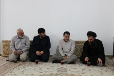 مسئولین سرپل‌ذهاب با خانواده معظم شهدا به مناسبت گرامیداشت هفته دولت دیدار کردند