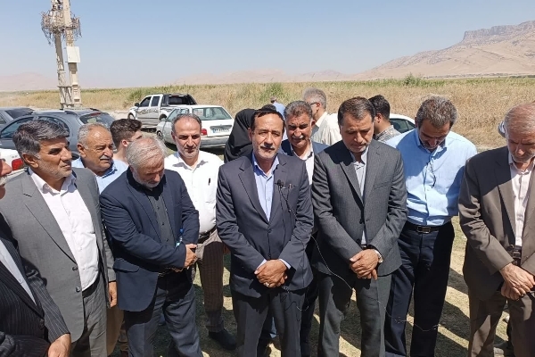 اجرای طرح شبکه آبیاری اراضی کشاورزی تا پایان سال آینده به اتمام می‌رسد