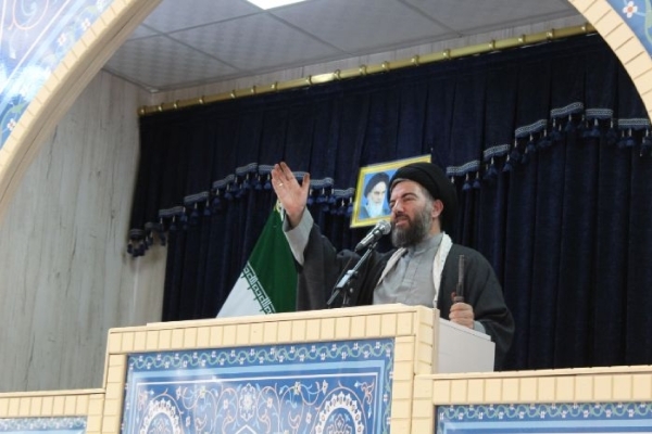 نقش نظام اسلامی و ملت بزرگ ایران در شکستن هیمنه پوشالی آمریکا در جهان ممتاز و پررنگ است