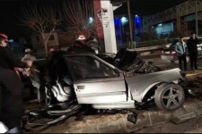 تفریح پرخطرجوانان در خیابانهای سرپلذهاب؛ رالی شبانه خودروها سلامت جانی و مالی مردم را به خطر انداخته است