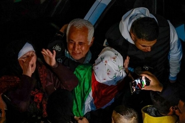 انتظار برای آزادی گروه جدیدی از زندانیان در دومین روز آتش‌بس غزه