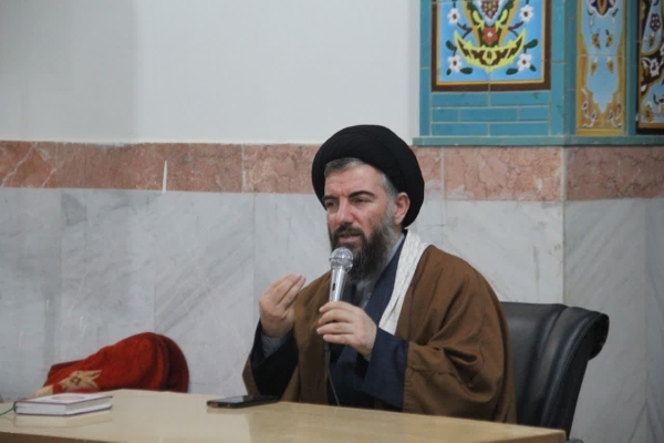 امام جمعه سرپلذهاب در جمع معتکفین دهه هشتادی ها حضور پیدا کرد