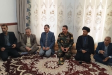 دیدار مسئولین با خانواده‌های معظم شهدای شهرستان