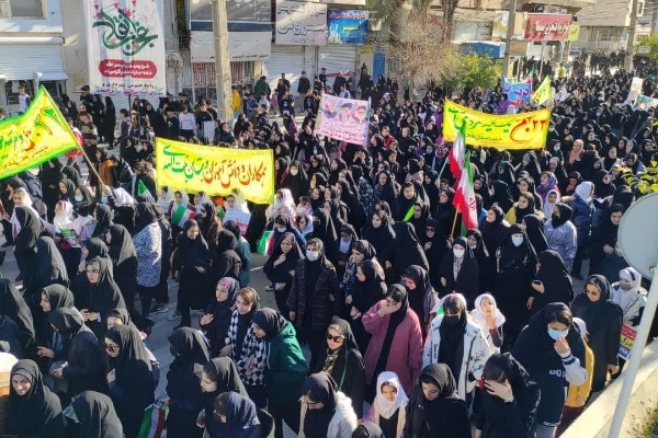 حضور باشکوه مردم سرپل‌ذهاب در جشن‌پیروزی‌انقلاب‌اسلامی / راهپیمایی یوم الله ۲۲ بهمن مشت محکمی بردهان استکبارجهانی شد