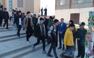 سومین‌گروه ازکاروان راهیان‌نوردانش‌آموزی سرپل‌ذهاب به مناطق‌عملیاتی‌غرب اعزام شدند