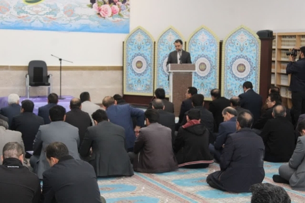 جلسه‌توجیهی فرماندار سرپل‌ذهاب با نمایندگان فرمانداری مستقردرشعب اخذرأی انتخابات