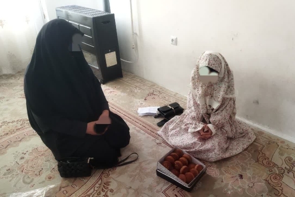 اجرای طرح‌ملی «دخترماه»باجشن‌تکلیف۲۳نفرازدختران تحت‌حمایت کمیته‌امدادسرپل‌ذهاب