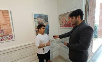 نوجوان کرمانشاهی صاحب‌سبک هایپر رئال در نقاشی