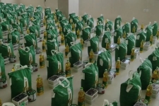 توزیع یک‌هزار بسته‌معیشتی بین مددجویان تحت حمایت کمیته‌امداد امام‌خمینی (ره) شهرستان