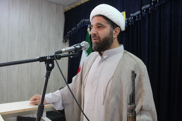 وحدت باعث رفع مشکلات جامعه می شود / ارتش کلمه طیبه برخاسته از ایمان و عمل صالح است