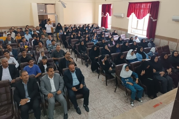 برگزاری آئین اختتامیه چهل‌ودومین جشنواره فرهنگی ، هنری امیدفردادر شهرستان