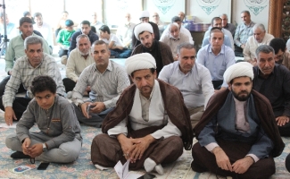 طنین دعای عرفه در بقعه احمد ابن اسحاق(ره) سرپل‌ذهاب