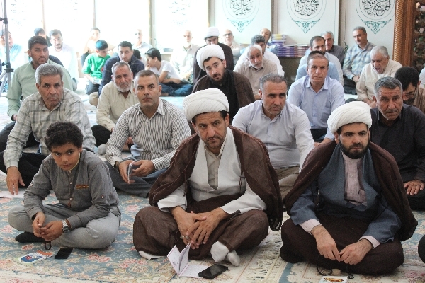 طنین دعای عرفه در بقعه احمد ابن اسحاق(ره) سرپل‌ذهاب