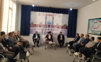 دیدار مسئولین دستگاه قضایی سرپل‌ذهاب با امام جمعه شهرستان