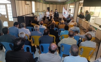 دیدار مسئولین با خانواده معظم شهدای شهرستان