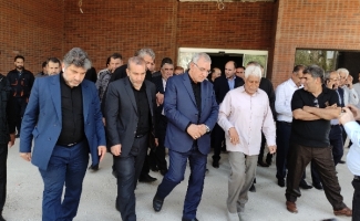 بازدید وزیر بهداشت و استاندار کرمانشاه از فاز دوم بیمارستان شهدای سرپل‌ذهاب
