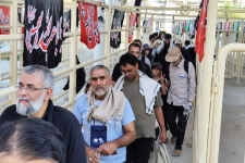 تردد زائران اربعین از مرز رسمی خسروی در شهرستان قصرشیرین