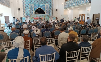 مولودی‌خوانی حلقه اتصالی میان مردم با پیامبر