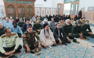 دیدار جمعی از مسئولان و بسیجیان با امام جمعه سرپل‌ذهاب