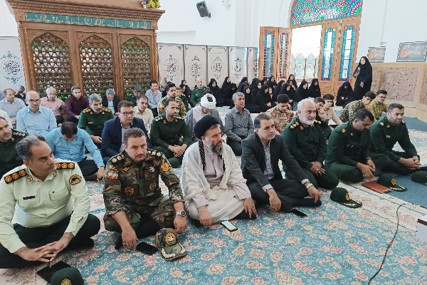 دیدار جمعی از مسئولان و بسیجیان با امام جمعه سرپل‌ذهاب