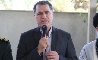 آیین غبارروبی و عطر افشانی مزار شهدای احمد ابن اسحاق (ره) سرپلذهاب به مناسبت گرامیداشت هفته دفاع مقدس