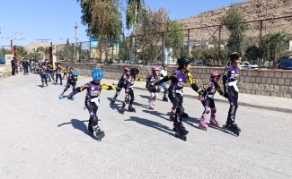 برگزاری مسابقات اسکیت سرعت به مناسب هفته تربیت بدنی در سرپل ذهاب